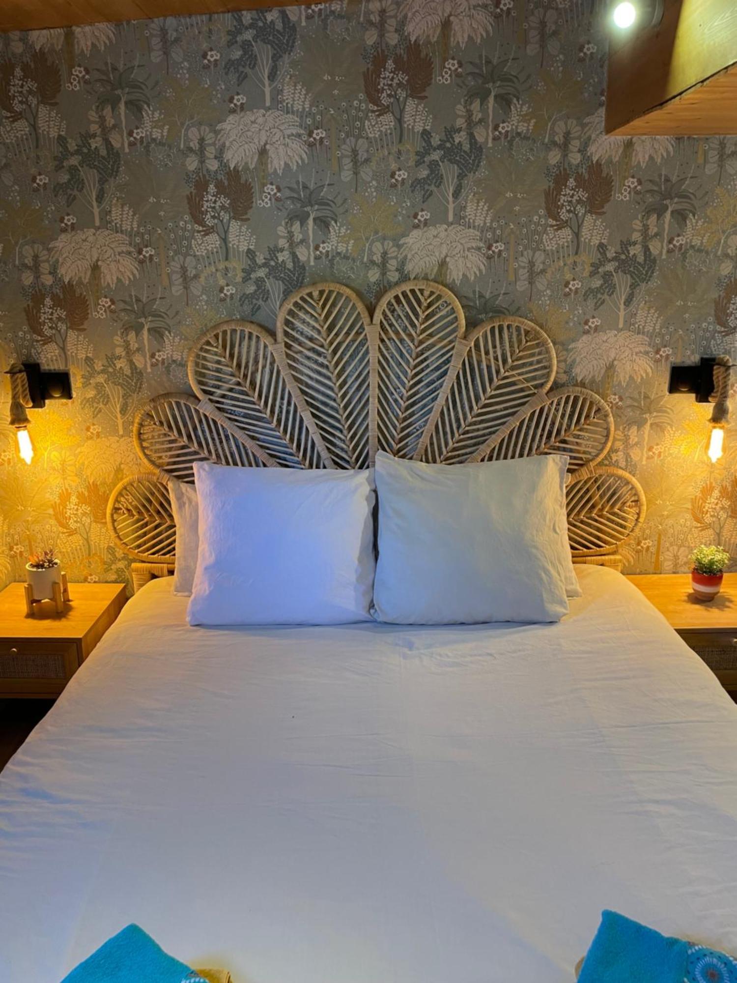 Peniche Le Pescalune - Chambre D'Hotes Arles Ngoại thất bức ảnh